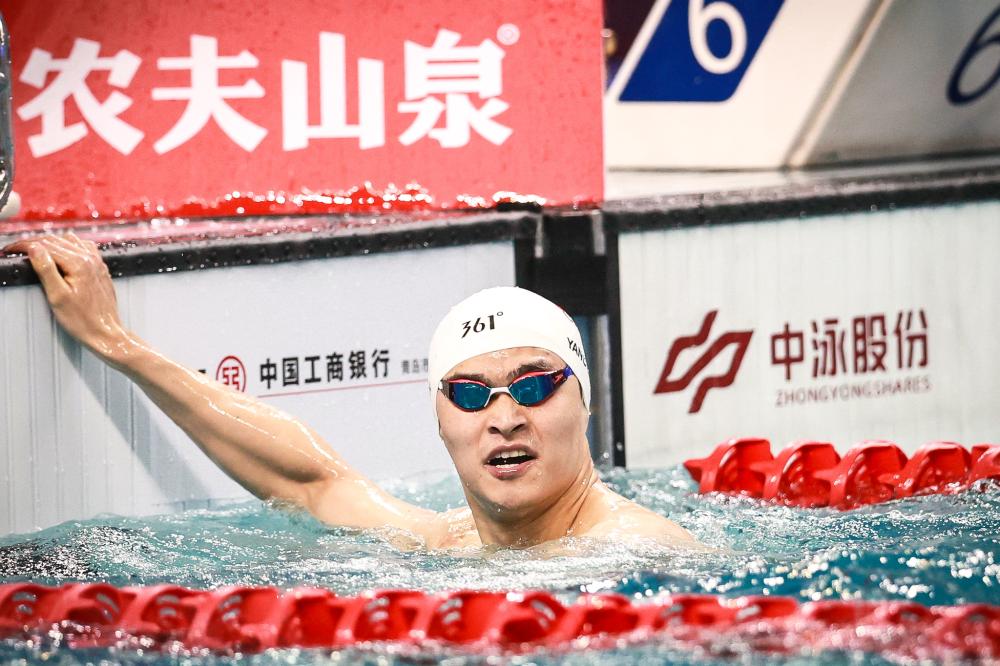 引援方面缺