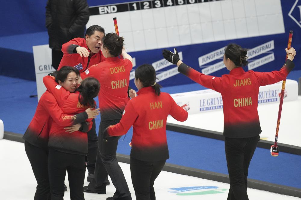 在赛场上占 在赛场上占